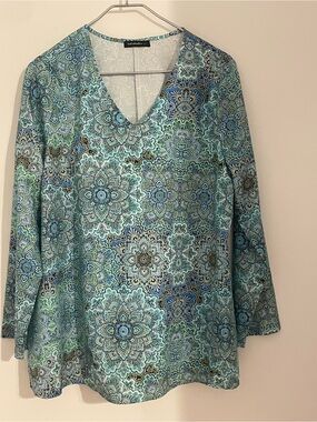 Ladies It’s Fashion Teal & Blue Paisley V-Neck  Cotton Blend Long Sleeve Top